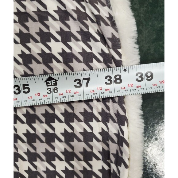 Sweet Bamboo Gray Houndstooth Big Kid Faux Fur Layered Plush Throw Blanket - Picture 8 of 8